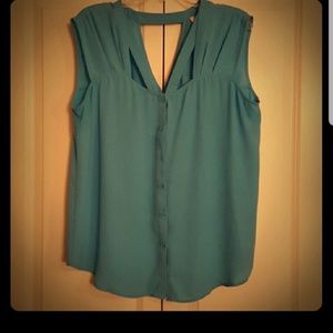 Blouse perfect for any occasion